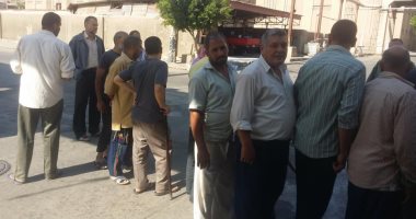 صور.. حملة للكشف على مرضى الربو بين عمال غزل المحلة