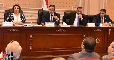 "حقوق إنسان النواب" تطالب الحكومة بتفعيل قرارات الرئيس بحسن معاملة المواطنين