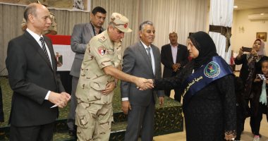 جمعية المحاربين القدماء تكرم آسر الشهداء ومصابى العمليات الحربية فى قنا