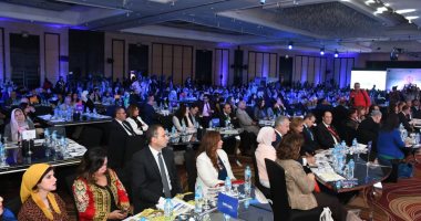 فى اليوم الثانى من فعاليات "الأسبوع العربى للتنمية المستدامة".. وزيرة التخطيط تفتتح "قمة صوت مصر".. وتؤكد: نسبة تمثيل المرأة فى الحكومة 25% فى 2018.. وانخفاض معدل البطالة لـ 7.5% .. وارتفاع معدل النمو لـ 5.6%