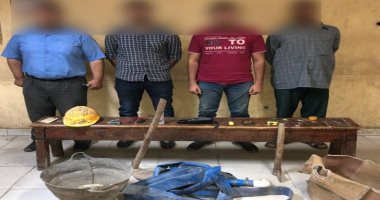 ضبط عامل وآخرين ينقبون عن الآثار أسفل مدرسة بالمنيا