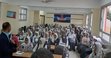 صور.. ندوة عن إدارة الوقت وتوفير سلع غذائية بأسعار مخفضة فى قرية بكفر الشيخ