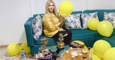 "شريهان" تحتفل بطلاقها بتورتة وبلالين وشوكولاتة.. "فركشة بارتى فى عيد الحب"