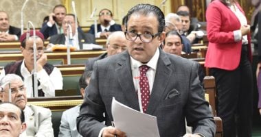 وكيل البرلمان بالجلسة العامة: "وزير الزراعة غير مسئول.. لا يعرف الزراعة ولا الفلاح"