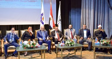 بحضور رموز إسلامية وقبطية.. احتفالية كبرى بالمولد النبوى بجامعة بنى سويف (صور)