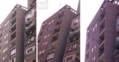 قصة العقار المائل بالدقى.. شيد فى الستينيات ومال بعد دخول المترو بالتسعينيات.. صدر له قرار إزالة عام 1997 والمحافظة أخرت التنفيذ بعد طعن السكان على القرار.. وقطعت عنه المرافق منذ 3 سنوات وبدأت هدمه اليوم.. صور