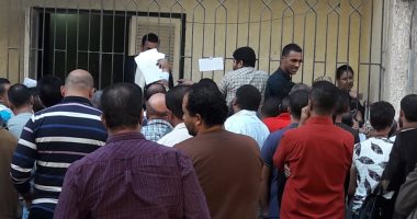 صور.. بيع 3000 كراسة شروط لمشروع التجمعات التنموية بوسط سيناء