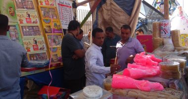 صور.. ضبط 350 كيلو حلوى مولد غير صالحة للاستهلاك الآدمى بأسوان