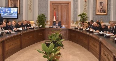 صور.. بدء أولى اجتماعات اللجنة البرلمانية الخاصة لمناقشة تقرير الحكومة
