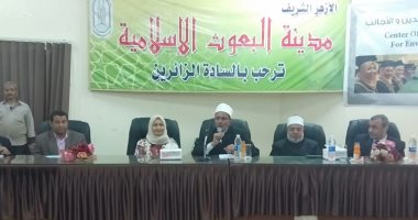 صور.. وكيل الأزهر يتفقد أوضاع الطلاب الوافدين بمعاهد البعوث الإسلامية