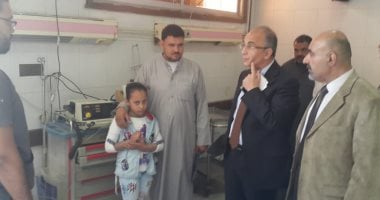 رئيس جامعة الزقازيق يجرى زيارة مفاجئة للمستشفى الجامعى لمتابعة سير العمل