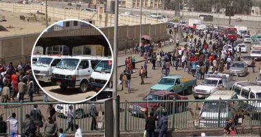 الجيزة تبدأ تطوير مواقف السيرفيس.. نقل 13 موقفا عشوائيا إلى ساحات جديدة.. تجميع سيارات الوراق المرخصة والعشوائية بموقف جديد أسفل محور روض الفرج.. وإنشاء آخر للأقاليم أسفل دائرى الوراق وفتح التراخيص على خطوطه