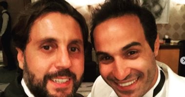 هشام ماجد مهنئا أحمد فهمى بعيد ميلاده:" كل سنة وأنت أجن وأغرب "