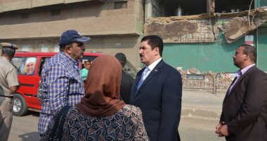 صور.. محافظ القليوبية يتفقد مصنعا بالقناطر الخيرية تعرض لانهيار جزئى