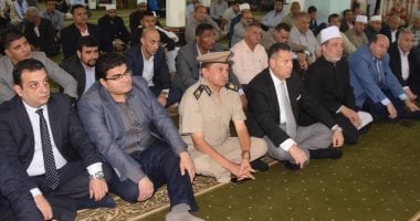 محافظ بني سويف يشهد الاحتفال بالمولد النبوي بمسجد عمر بن عبد العزيز