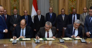 العصار يشهد توقيع عقد اتفاق لتأسيس شركة مساهمة لإنتاج عدادات الغاز