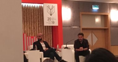 أحمد مراد: السوشيال ميديا تغيب الحاضر.. ورواية 1919 سنشاهدها فيلما 2020