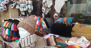 يا حلاوة الإيد الشغالة.. أكثر من 30 عارضة بمهرجان الكورشيه بالفسطاط 