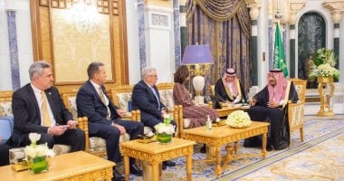الملك سلمان يستقبل مديرة وكالة الاستخبارات المركزية الأمريكية