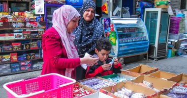 حلوى المولد النبوى الشريف تزين المحلات