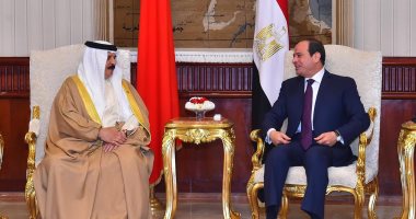 صور وفيديو.. قمة مصرية بحرينية بين السيسى و"آل خليفة".. الرئيس يوكد موقف مصر الثابت تجاه أمن منطقة الخليج العربي.. وملك البحرين: نثمن الدور التاريخي الريادي لمصر في حماية الأمن القومي العربي