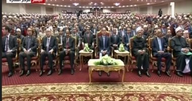 السيسي يشاهد فيلما تسجيليا بعنوان خوارج العصر فى احتفالية المولد النبوى