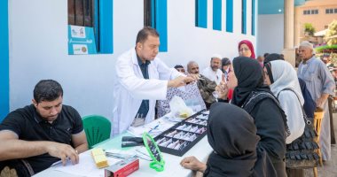 صندوق تحيا مصر: 500 عملية أسبوعيا لعلاج المياه البيضاء للمواطنين الأولى بالرعاية