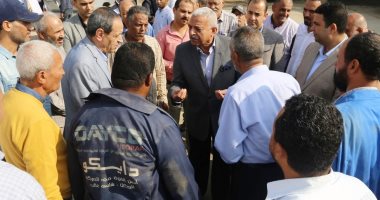صور.. محافظ السويس يتفقد إدارة ورش ديوان عام المحافظة 