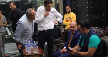 النبراوى يعرض على تامر مرسى البروفة النهائية لحفل افتتاح بطولة أفريقيا للشباب