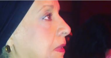 زينة تنشر موقف مؤثر لوالدة أنغام بحفلها الأخير.. وتعلق: سامعة ضربات قلبها