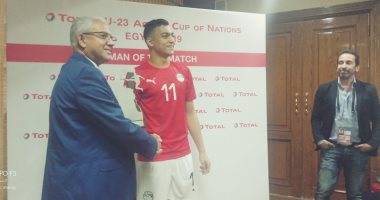 مصطفى محمد أفضل لاعب في مباراة مصر ومالى