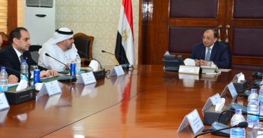 وزير التنمية المحلية يبحث التعاون مع مؤسسة محمد بن راشد لمحو الأمية