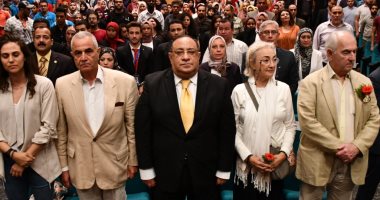 صور.. رمزى يسى ونصير شمة وجالا الحديدى يحيون حفلا فنيا بجامعة حلوان