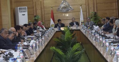 "جامعة بنها" تشكل لجنة لدراسة تأسيس أول شركة لنقل التكنولوجيا والابتكار 