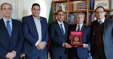 رئيس جامعة أسوان يزور معهد كامويش بالبرتغال للاستفادة من خبرات التدريس