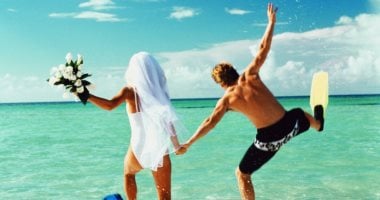 علشان الـ honeymoon ما يقلبش نكد .. 5 حاجات خلى بالك منها وانت بتخطط له