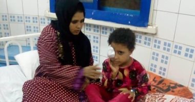 الحكومة: استجبنا لعلاج طفلة من السرطان ووالدتها هربت بها من المستشفى دون مبرر