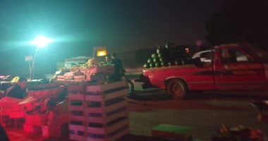 شكوى من سرقة التيار الكهربائى وشغل الطريق فى مدخل حلوان على الاتوستراد
