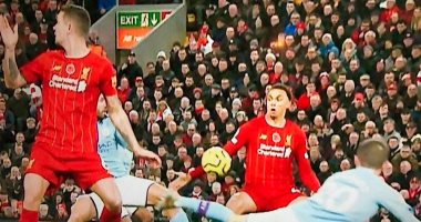 ليفربول ضد مان سيتي.. حساب الدوري الإنجليزي يعلق على ركلة جزاء السيتي