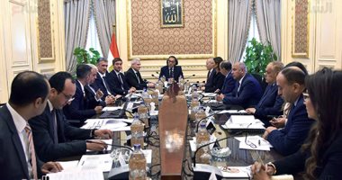 رئيس الوزراء يلتقى وفد شركة "فولكس فاجن" الألمانية لبحث فرص الاستثمار فى مصر