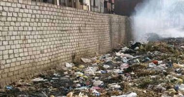 حرق القمامة والصرف الصحى شكاوى أهل قرية أبو حنس بالمنيا