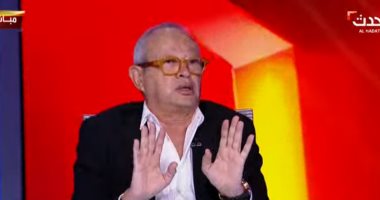 نجيب ساويرس يطالب بـ"وزير للفقر".. ويؤكد: 2018 لطشت معايا.. ولوى الدراع مع الصعايدة ميمشيش.. أسعى لعمل خيرى الناس تفتكرنى بيه.. وعن استثماره بالعقارات: كنت خالى شغل.. وللشباب: الفلوس رزق وبدأت حياتى بغسل أطباق
