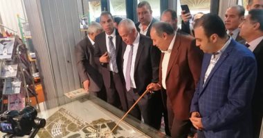 صور.. لجنة الصناعة بالبرلمان تتفقد معرض منتجات غزل المحلة