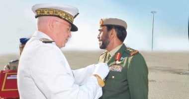 رئيس فرنسا يمنح مسؤولين إماراتيين وسامى "جوقة الشرف الوطنى"و"الاستحقاق" 