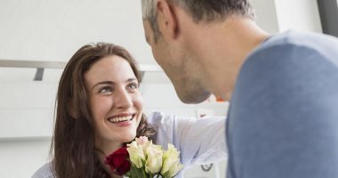 بتاخد وقت قد إيه عشان قلبك يطب؟ اعرف من برجك أنت تقيل ولا بتحب من أول نظرة