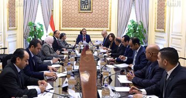 رئيس الوزراء يكلف بسرعة تركيب عدادات المياه والصرف الصناعى بالروبيكى     