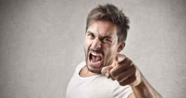 اعرف طرق تعبير برج العقرب عن غضبه.. ما تقفش فى وشه عشان بيتحول لبركان