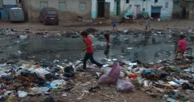 تراكم للمياه والقمامة من الشهر الفائت.. شكوى عزبة برج مغيزل بكفر الشيخ