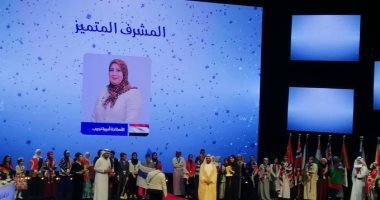 محمد بن راشد يتوج السودانية هديل أنور والمصرية أميرة نجيب.. (صور وفيديو)