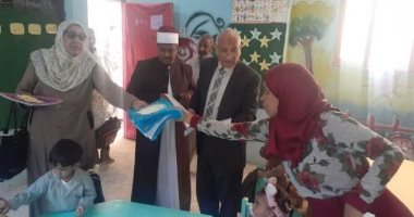 قيادات منطقة الأقصر الأزهرية تتابع العملية التعليمية بمعاهد إسنا